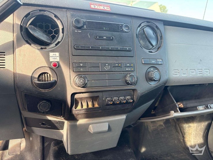 2016-ford-f550-image-27
