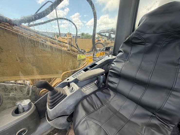2009-caterpillar-320dl-image-97