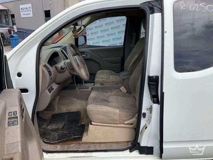 2017-nissan-frontier-image-32