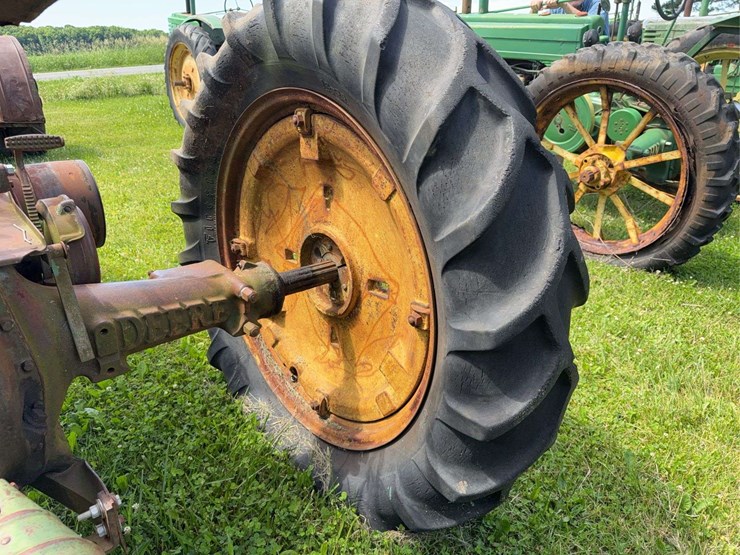 john-deere-model-b-image-17