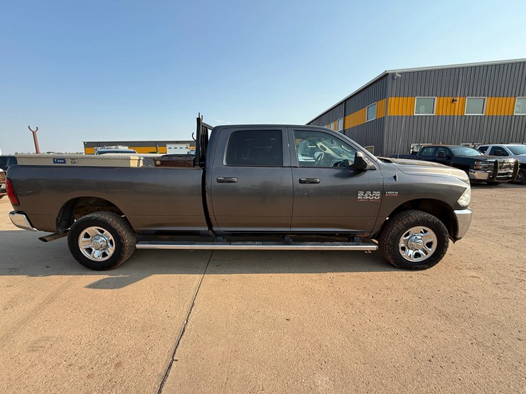 2015-ram-2500-hd-image-5