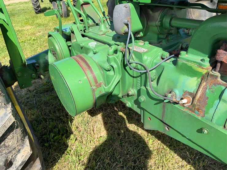 john-deere-model-b-image-18