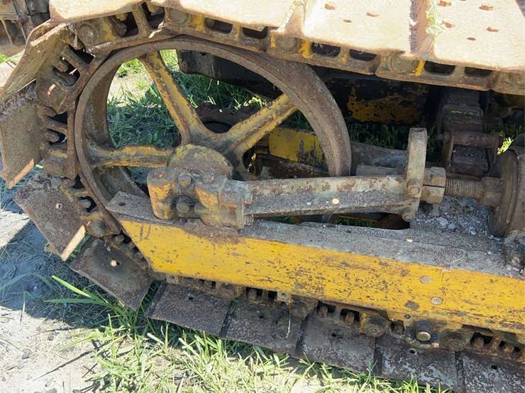 caterpillar-d2-image-42