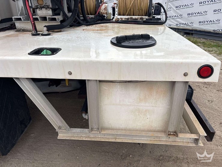 utility-flatbed-image-20