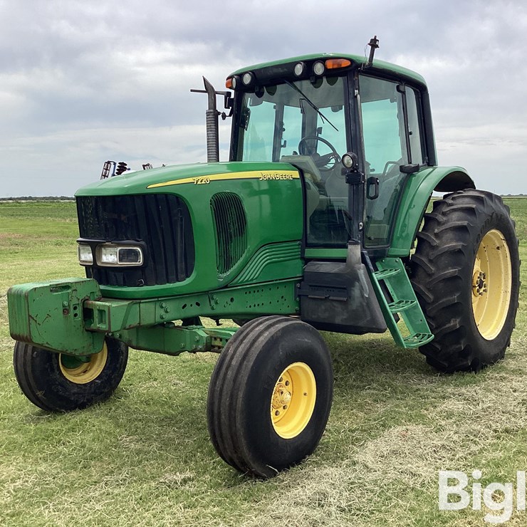 2005 JOHN DEERE 7220