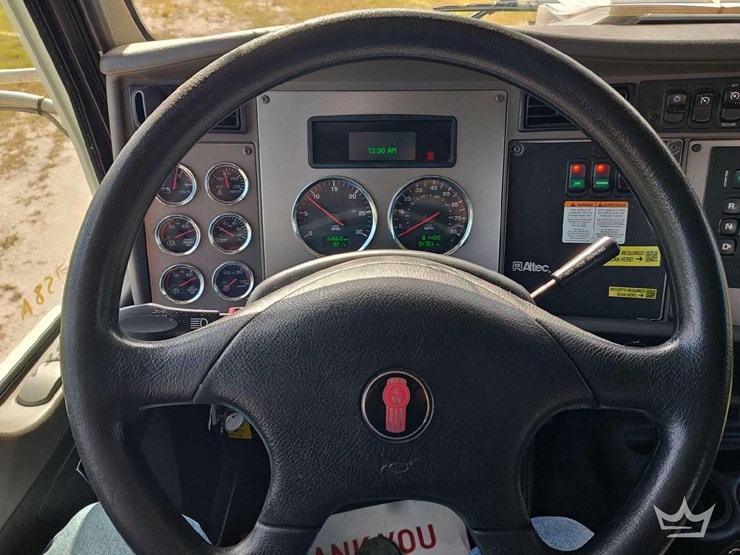 2016-kenworth-t370-image-42