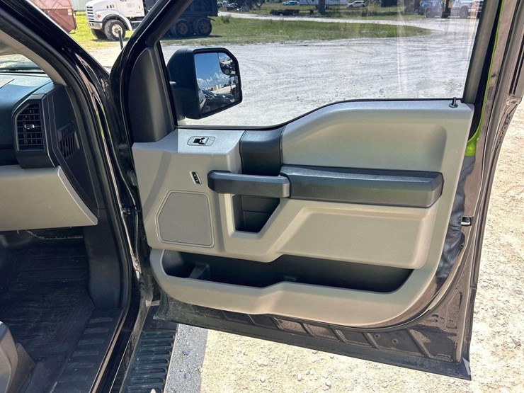 2018-ford-f150-image-21