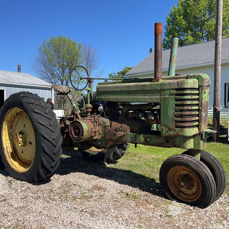 JOHN DEERE GM