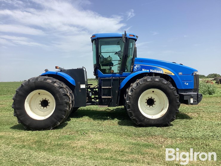 2009-new-holland-t9050-image-4
