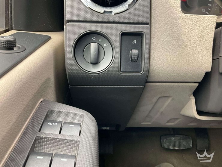 2008-ford-f450-image-16