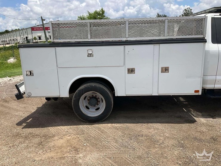 2019-ford-f450-image-25