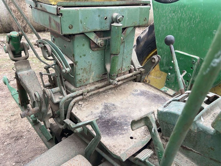 john-deere-620-image-28