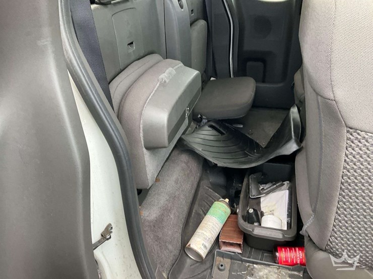 2018-nissan-frontier-image-28