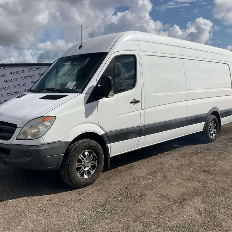 2013 MERCEDES-BENZ SPRINTER 2500
