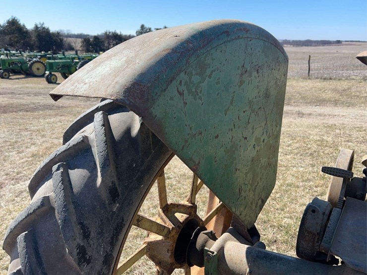john-deere-model-b-image-43