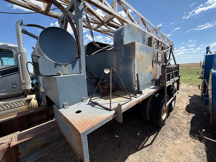 1994-ford-l9000-image-16