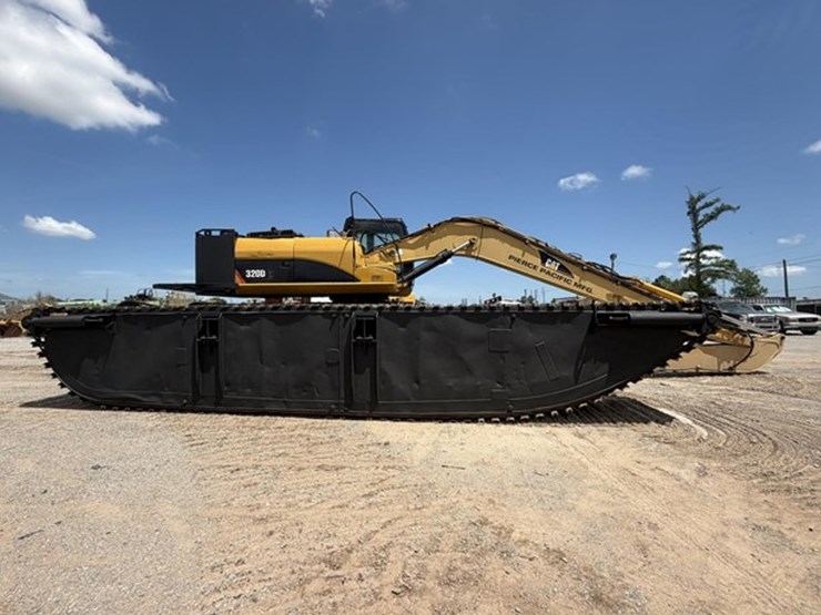 2009-caterpillar-320dl-image-3