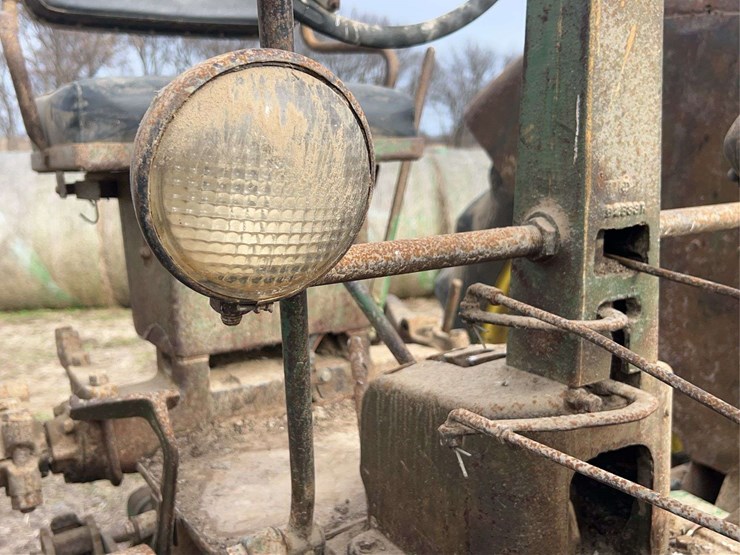 john-deere-model-b-image-24