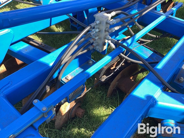 2011-landoll-7431-33-image-16