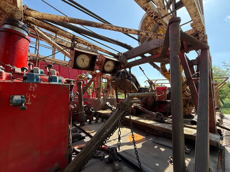 1981-wichtex-dd-75’-x-280k-lbs-300-hp-5,000’-trailer-mtd-drilling-rig-image-17