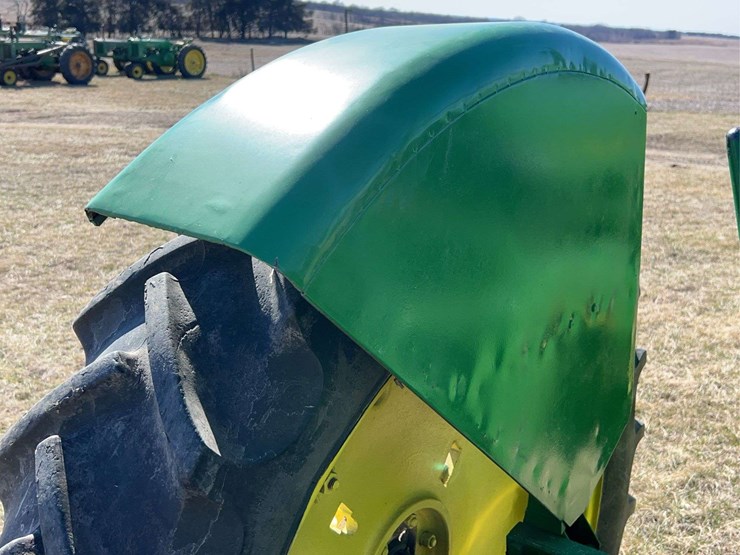 john-deere-model-b-image-48