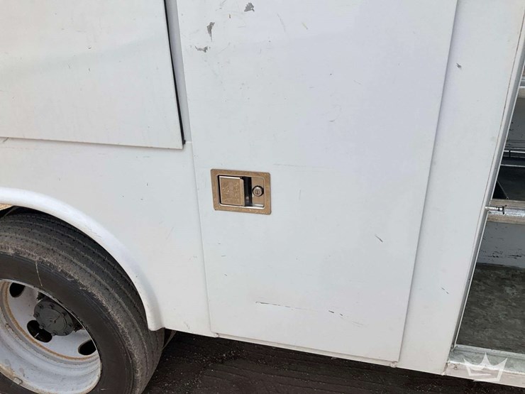 2019-ford-f450-image-28
