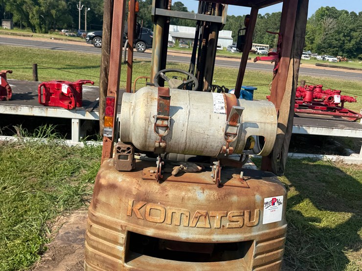 komatsu-fg25st-11-image-3