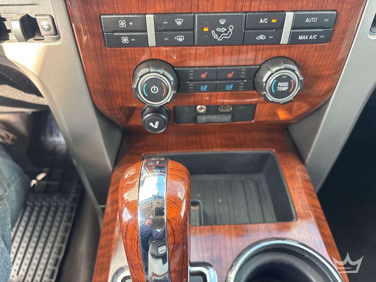2010-ford-f150-lariat-image-16