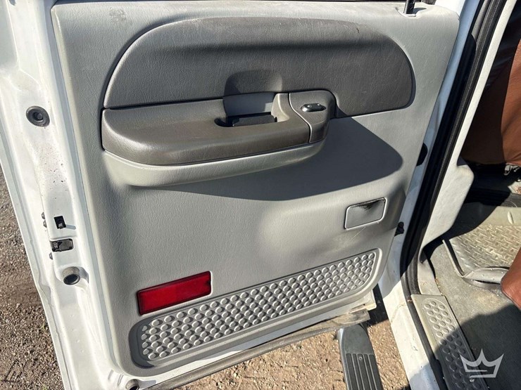 2003-ford-f250-image-13
