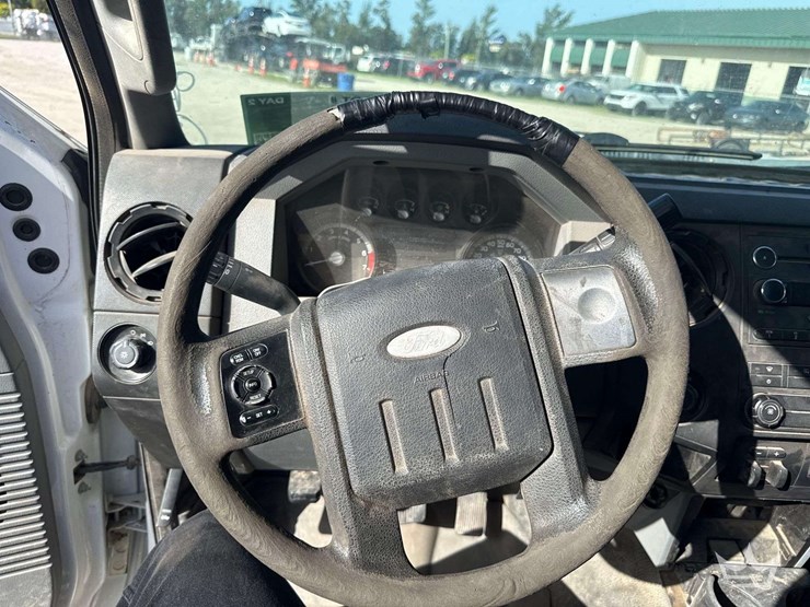 2013-ford-f250-image-23