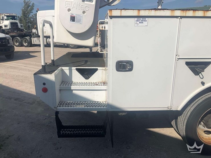 2017-altec-at235-image-19