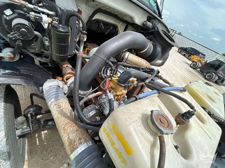 2003-sterling-l9500-image-8