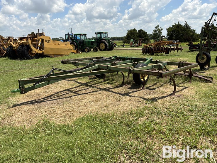 john-deere-e1600-image-1