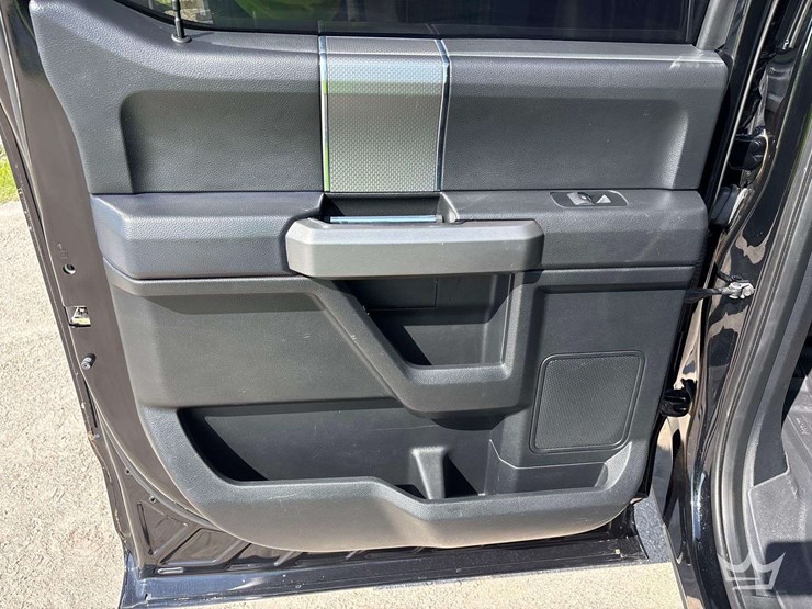 2016-ford-f150-image-22