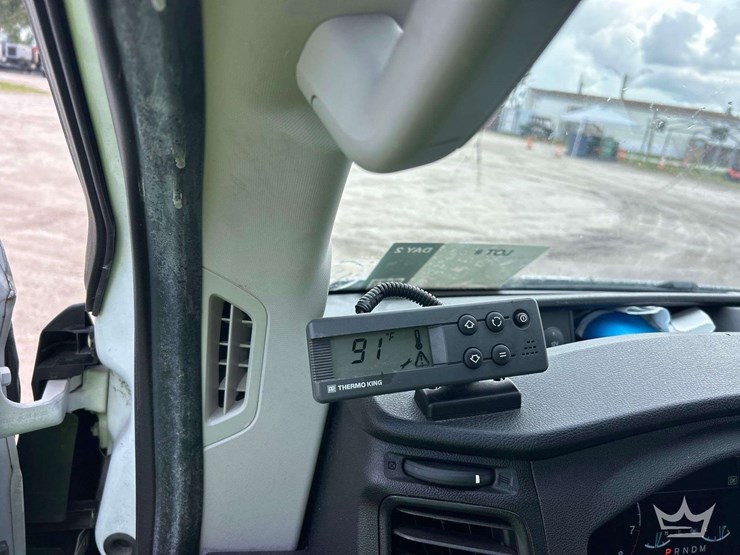 2022-ford-transit-image-17