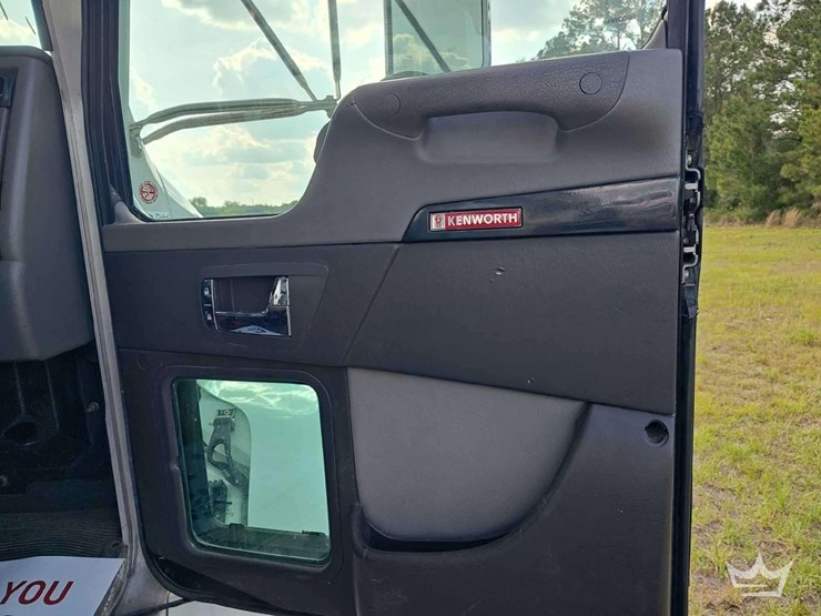 2016-kenworth-t370-image-51
