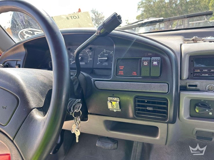 1995-ford-f350-image-16