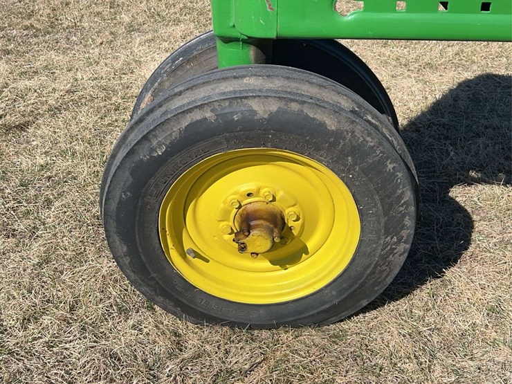 john-deere-model-b-image-17