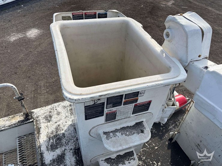 2016-ford-f550-image-36