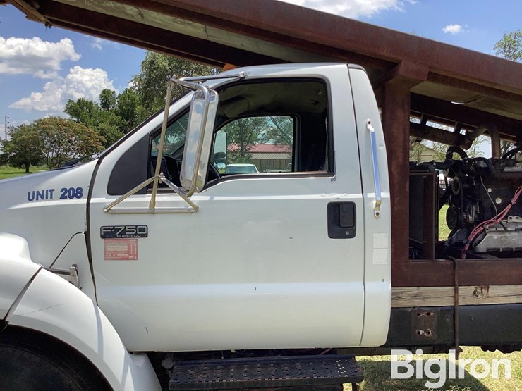 2006-ford-f750-image-9