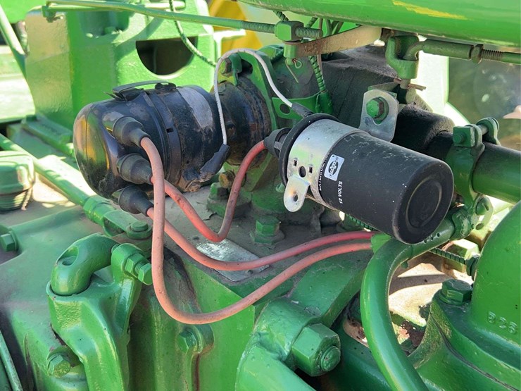 john-deere-model-b-image-26