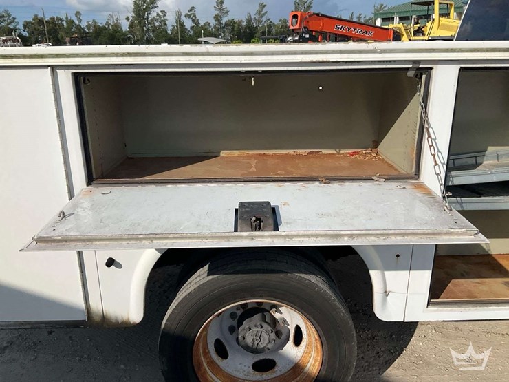 2017-ford-f450-image-35