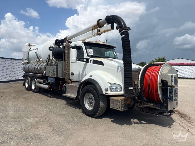 2016-kenworth-t880-image-2
