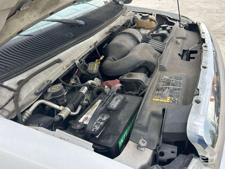 2012-ford-e450-image-9