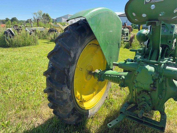 john-deere-model-b-image-4