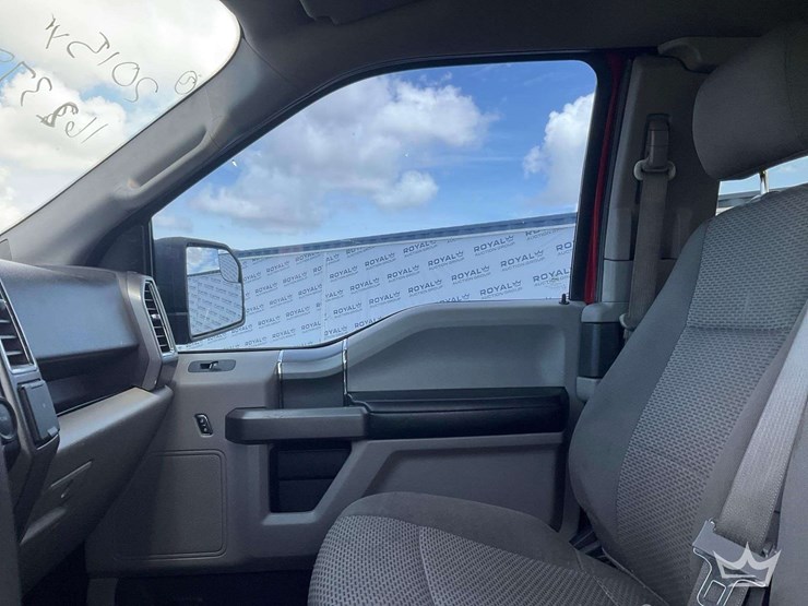 2015-ford-f150-image-15