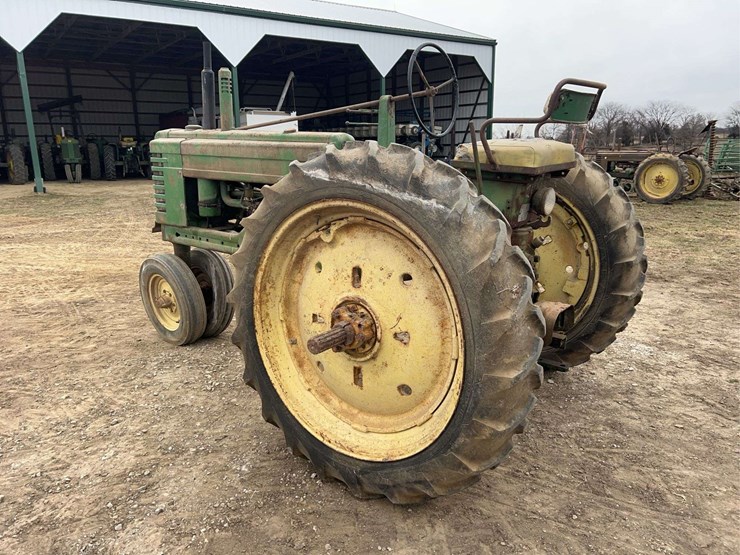 john-deere-model-b-image-3