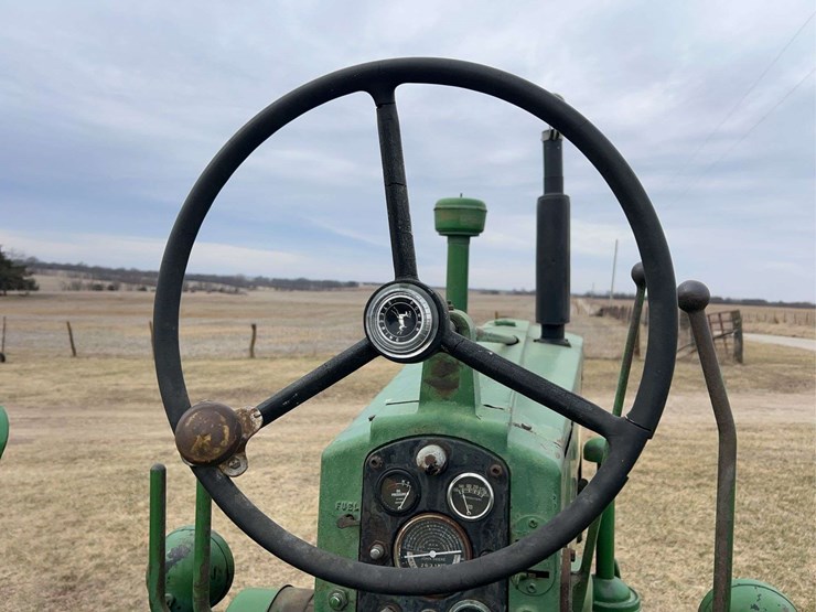 john-deere-720-image-50