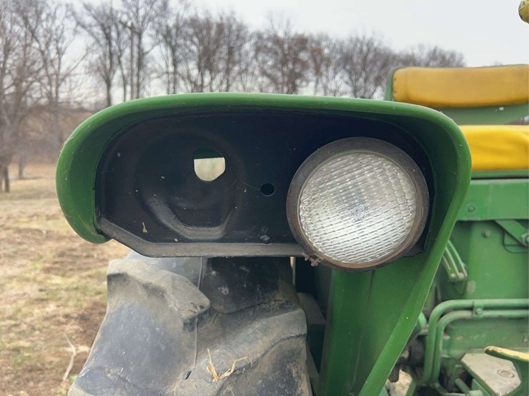 john-deere-530-image-34