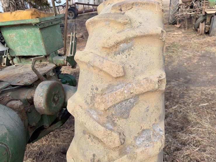 john-deere-a-image-12